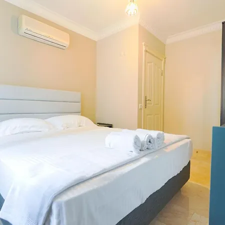 Apartahotel Feda Eskiomerler