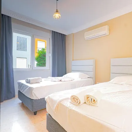 Feda Aparthotel *